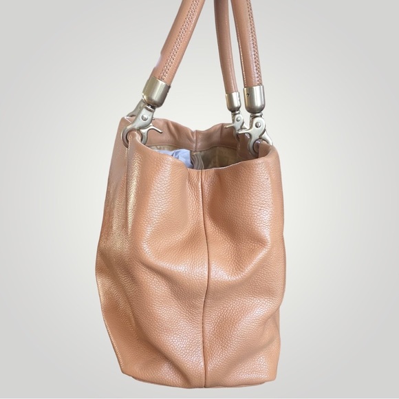 Vintage Chanel Tan Caviar Leather CC Tote - Picture 3 of 16